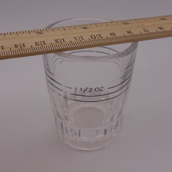 Variety Pack of Small Glasses!  Six Small Glasses in Total - Picture 7 of 16